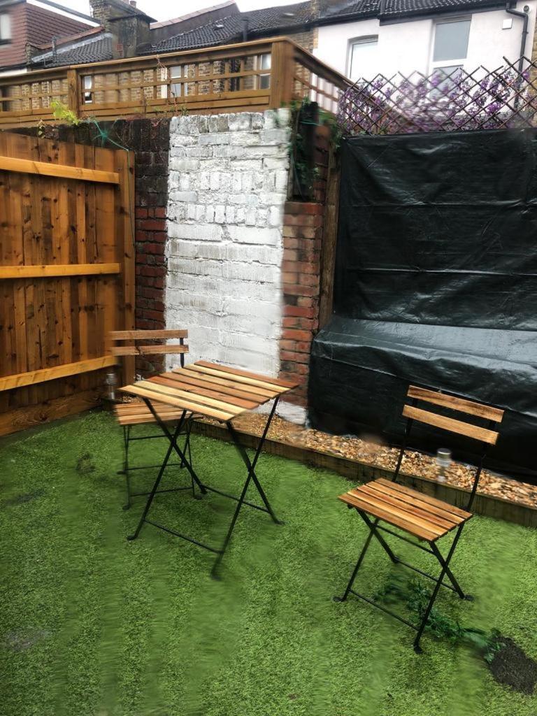 Alpha House Bed & Breakfast Londra
